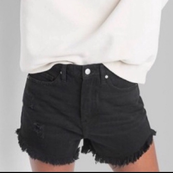 Hollister Pants - 💜Hollister High Rise Black Distressed Raw Short